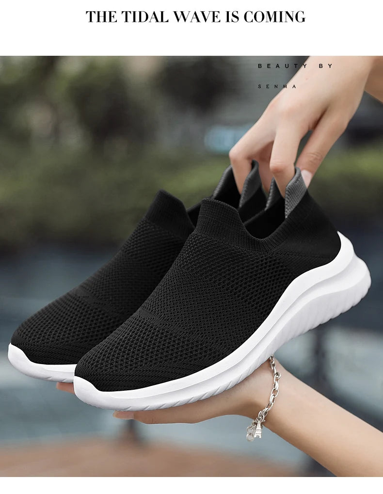 Durable White Flat Canvas Shoes